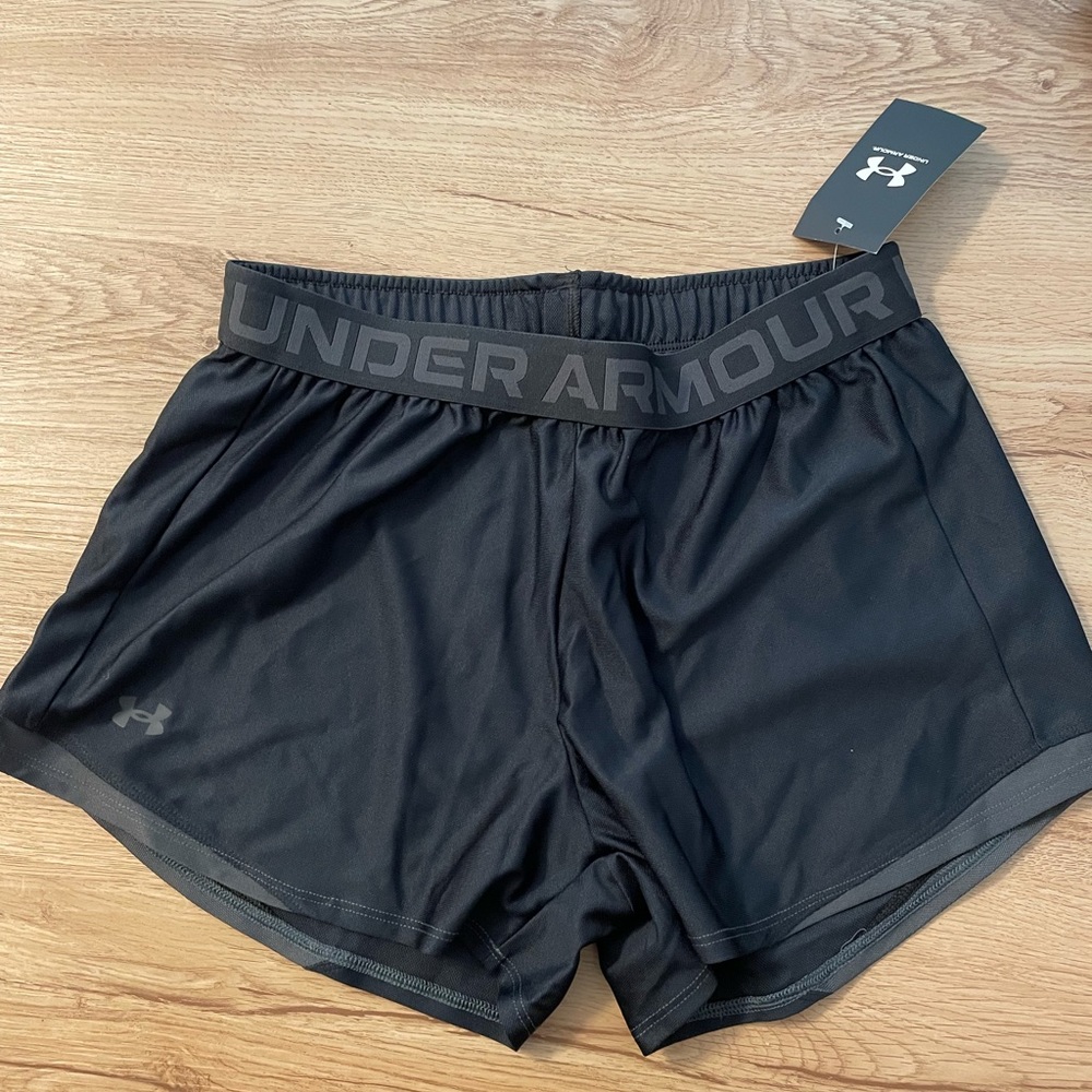 Women's UA Play Up 2.0 shorts